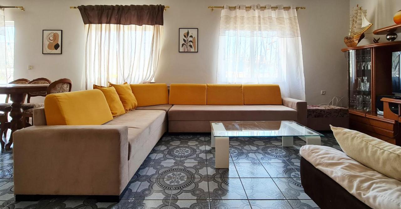 Fabio'S Apartment Vlore Luaran gambar